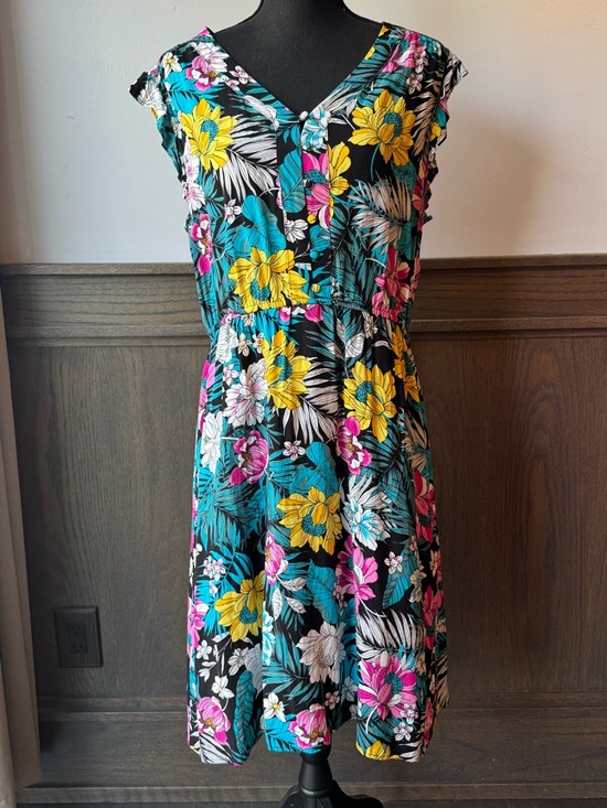 a.n.a Dresses & Skirts - a.n.a Black Floral V-Neck Midi Dress with Yellow & Teal Blooms 16 EUC